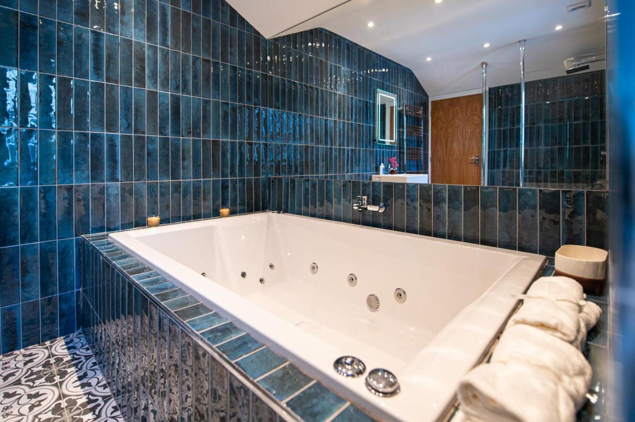 The Nest - Luxury 16 Person Apt W Jacuzzi & Parking Блэкпул Экстерьер фото