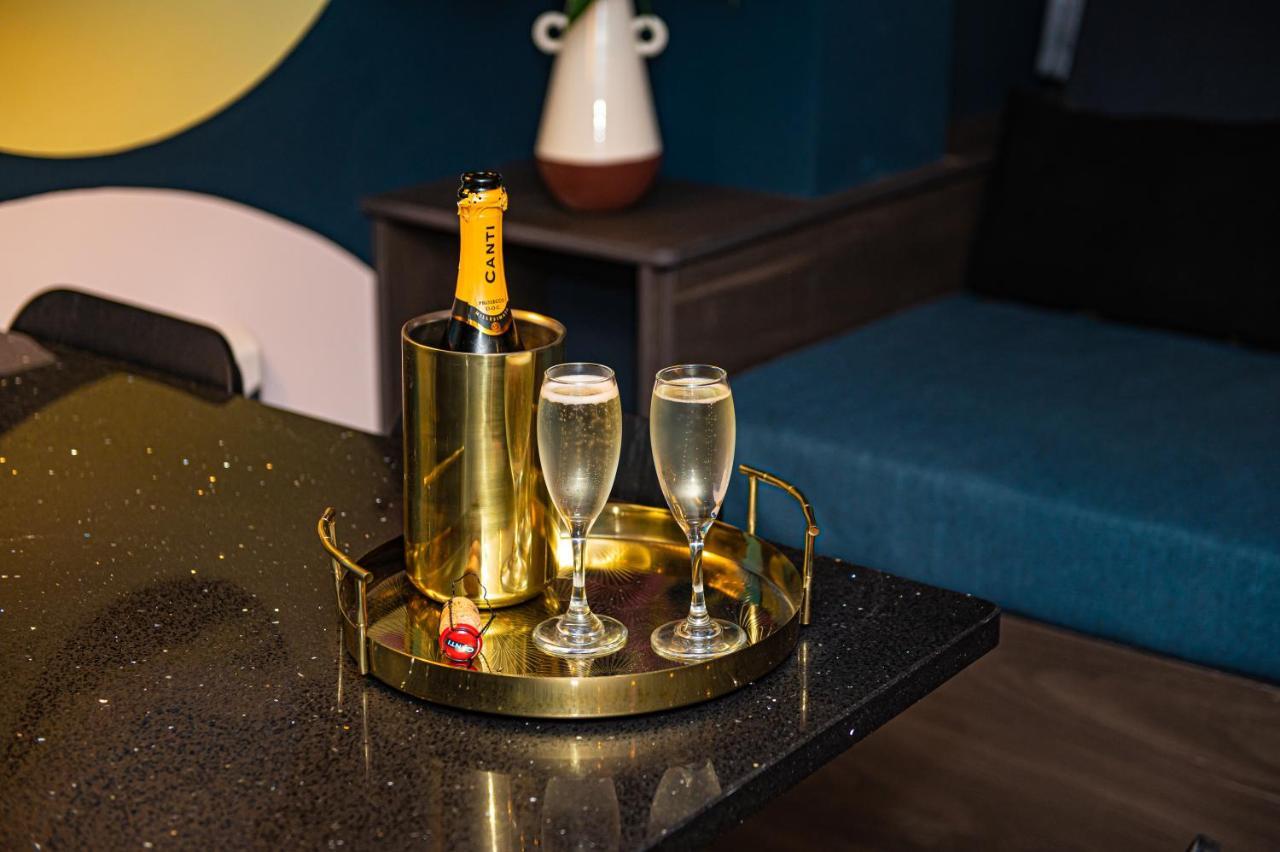 The Nest - Luxury 16 Person Apt W Jacuzzi & Parking Блэкпул Экстерьер фото