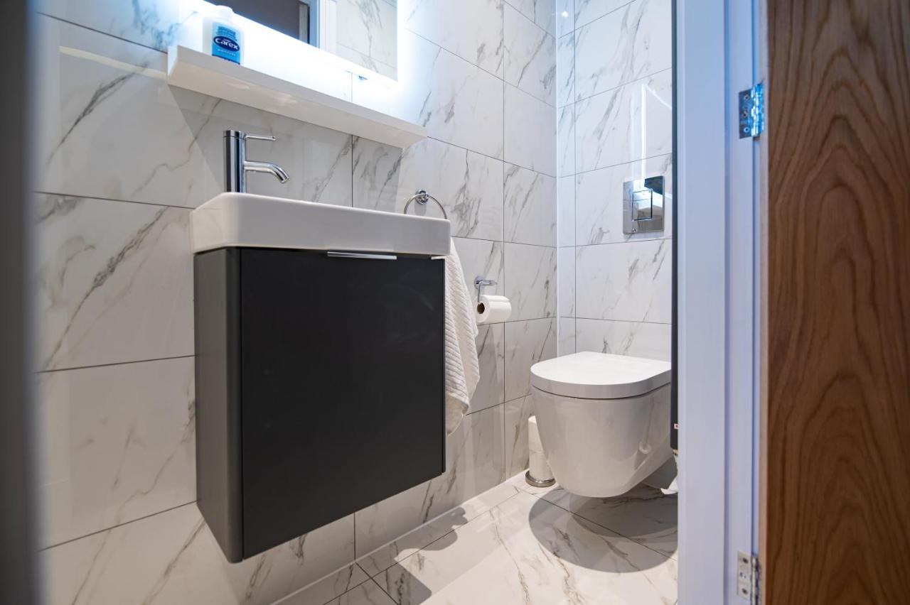 The Nest - Luxury 16 Person Apt W Jacuzzi & Parking Блэкпул Экстерьер фото